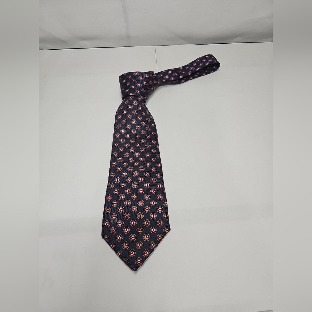 Elegant Navy and Red Patterned Tie